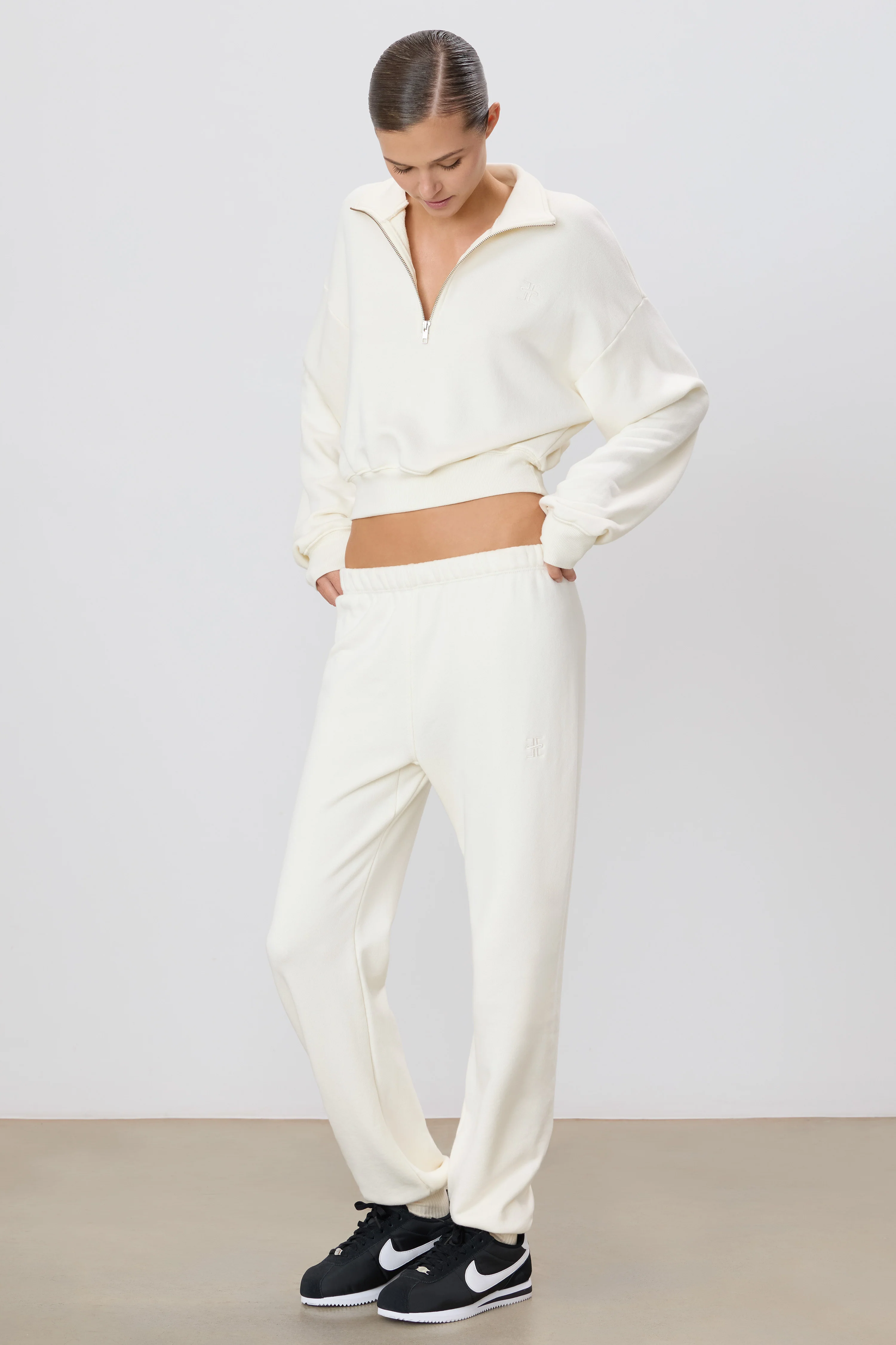 CLASSIC SWEATPANT - Image 3