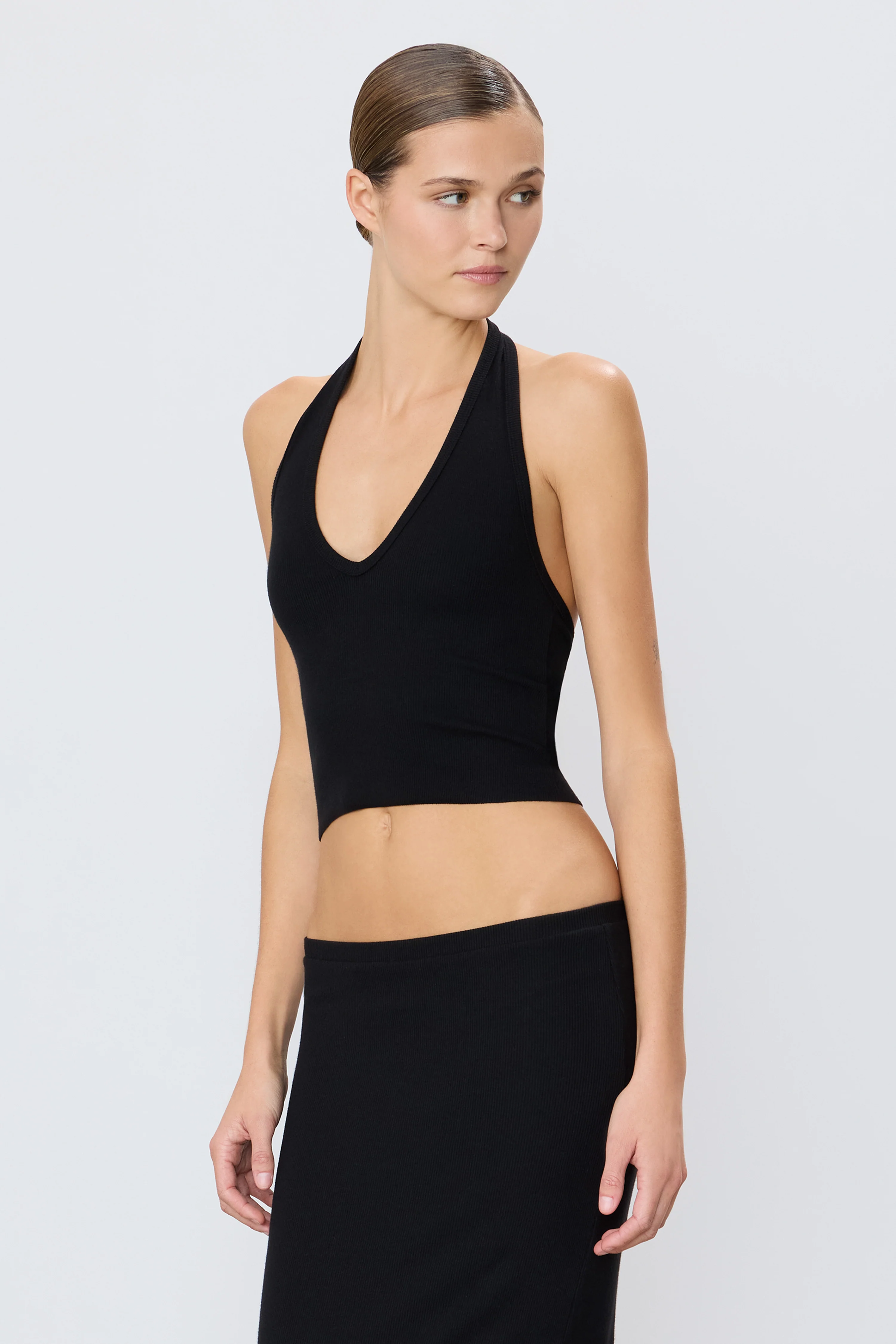CROPPED HALTER TOP - Image 3
