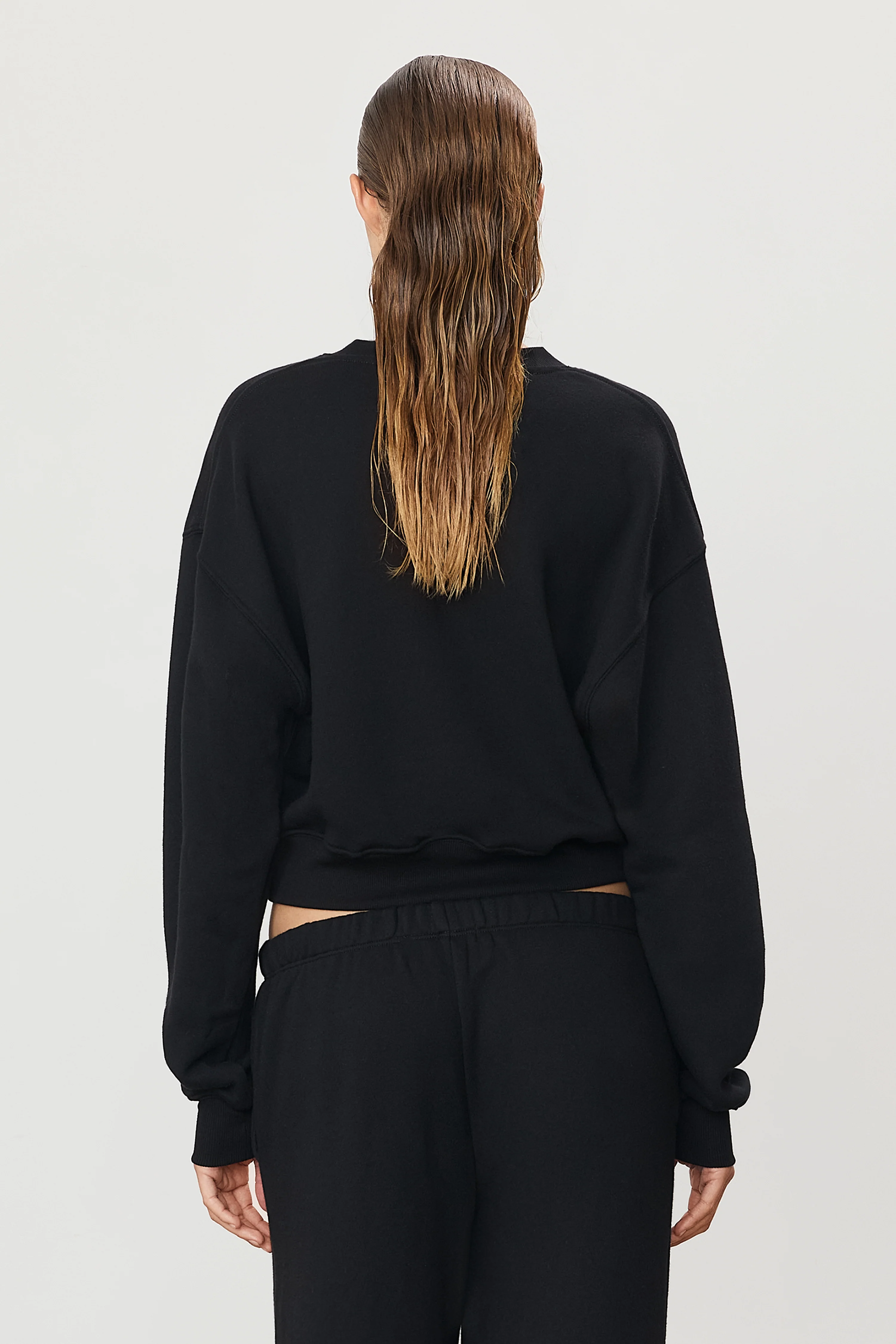 CROPPED V-NECK SWEATSHIRT - Image 4