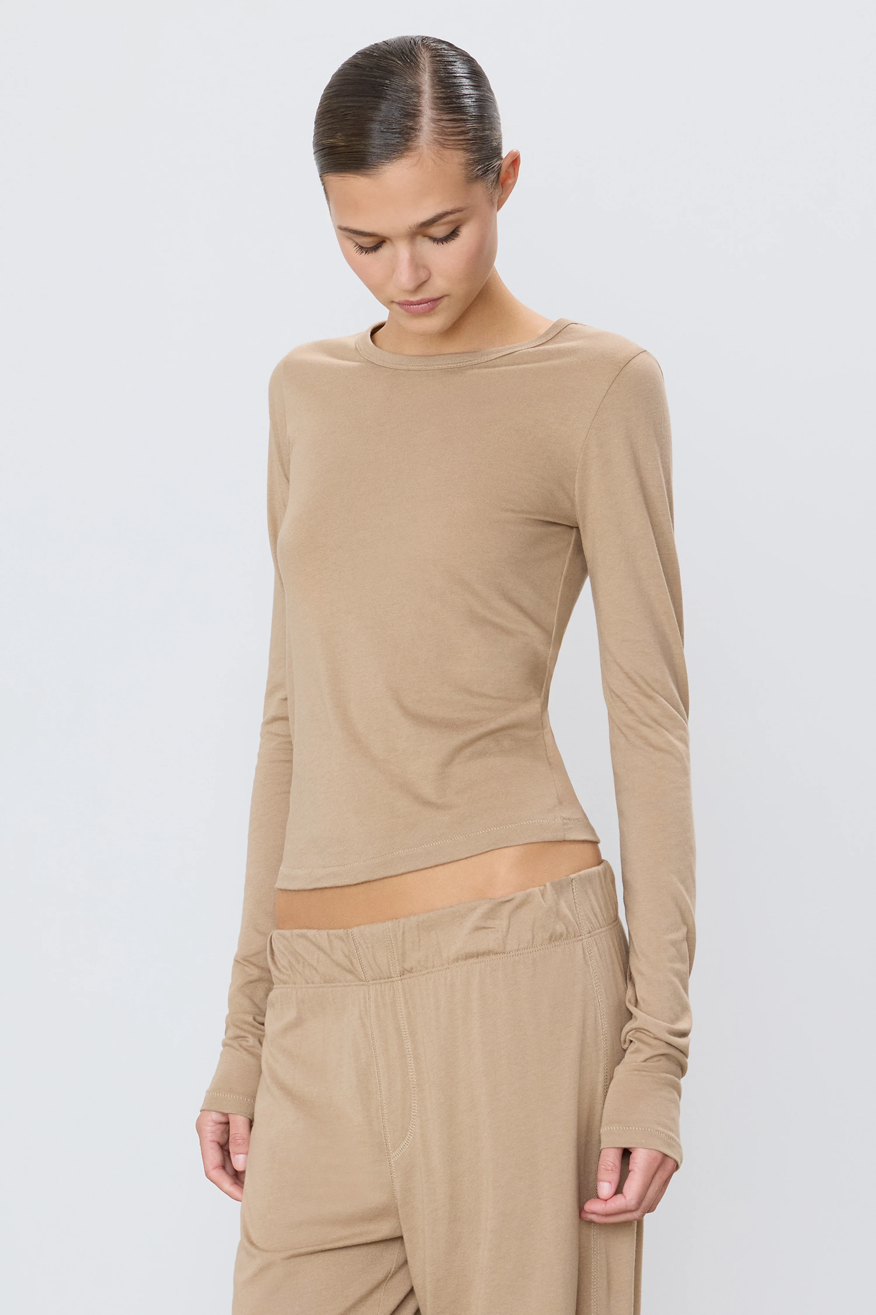 FITTED CREWNECK LONG SLEEVE T-SHIRT - Image 3