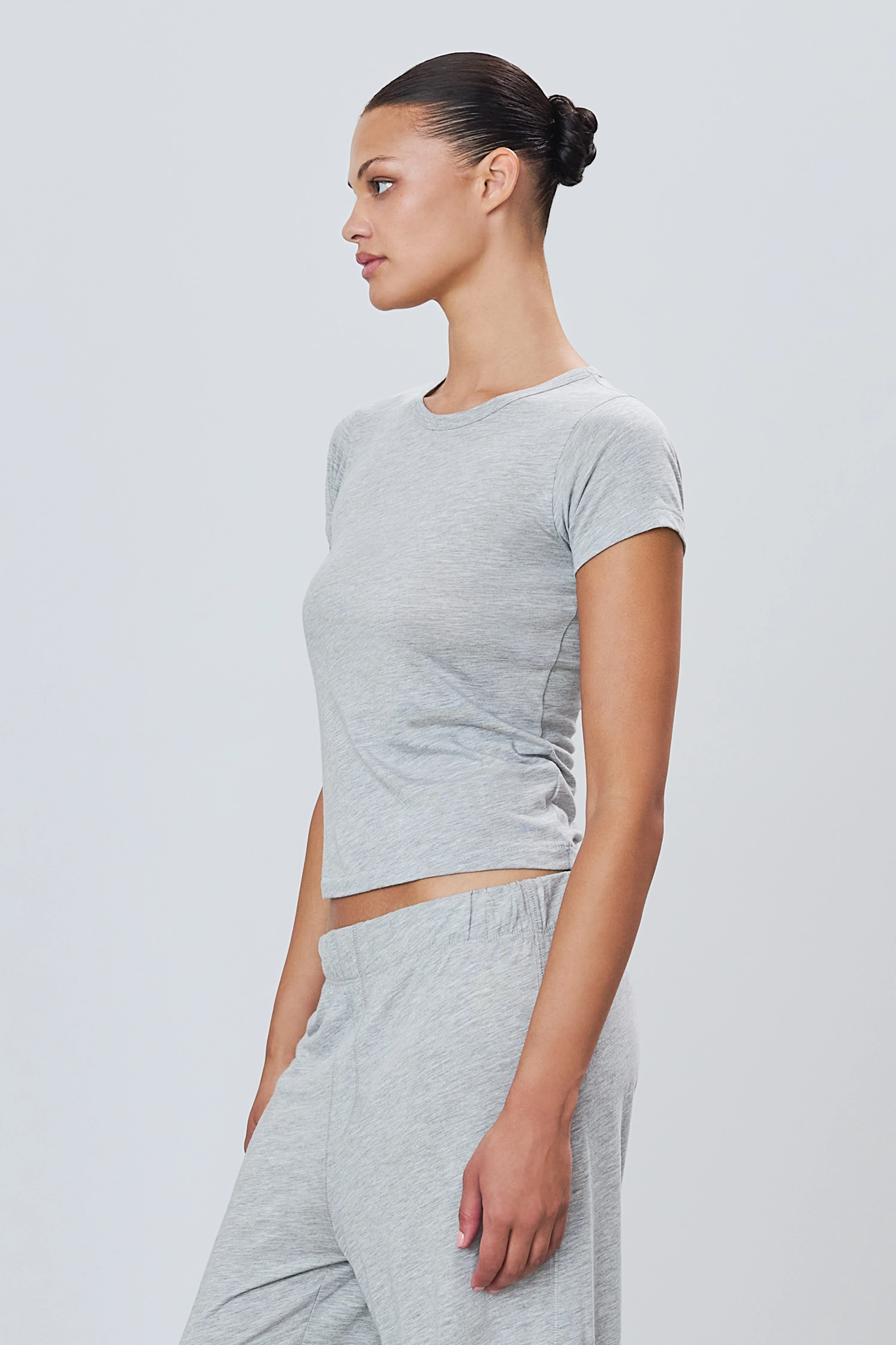 FITTED CREWNECK SHORT SLEEVE T-SHIRT - Image 3
