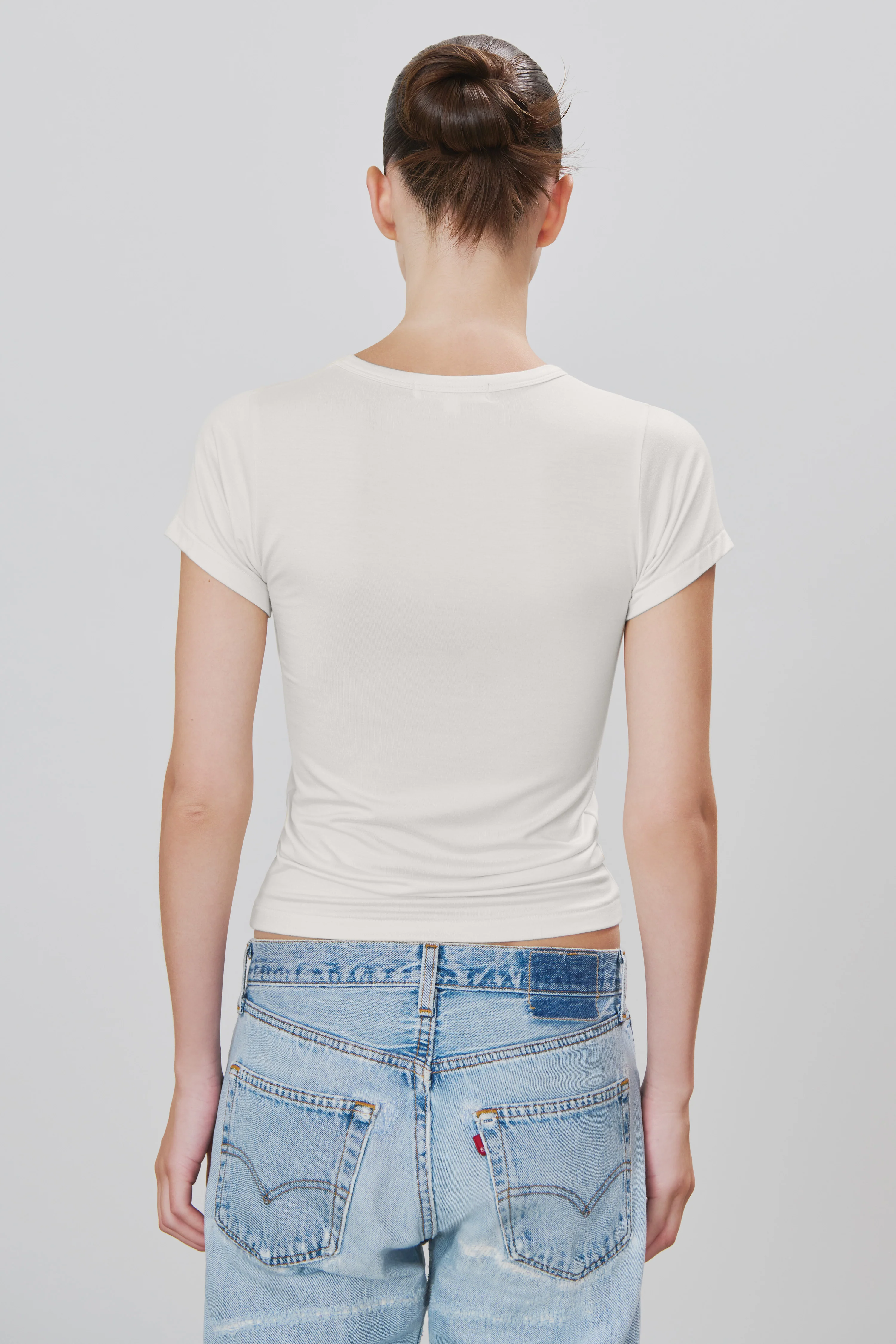 FITTED CREWNECK SHORT SLEEVE T-SHIRT - Image 4