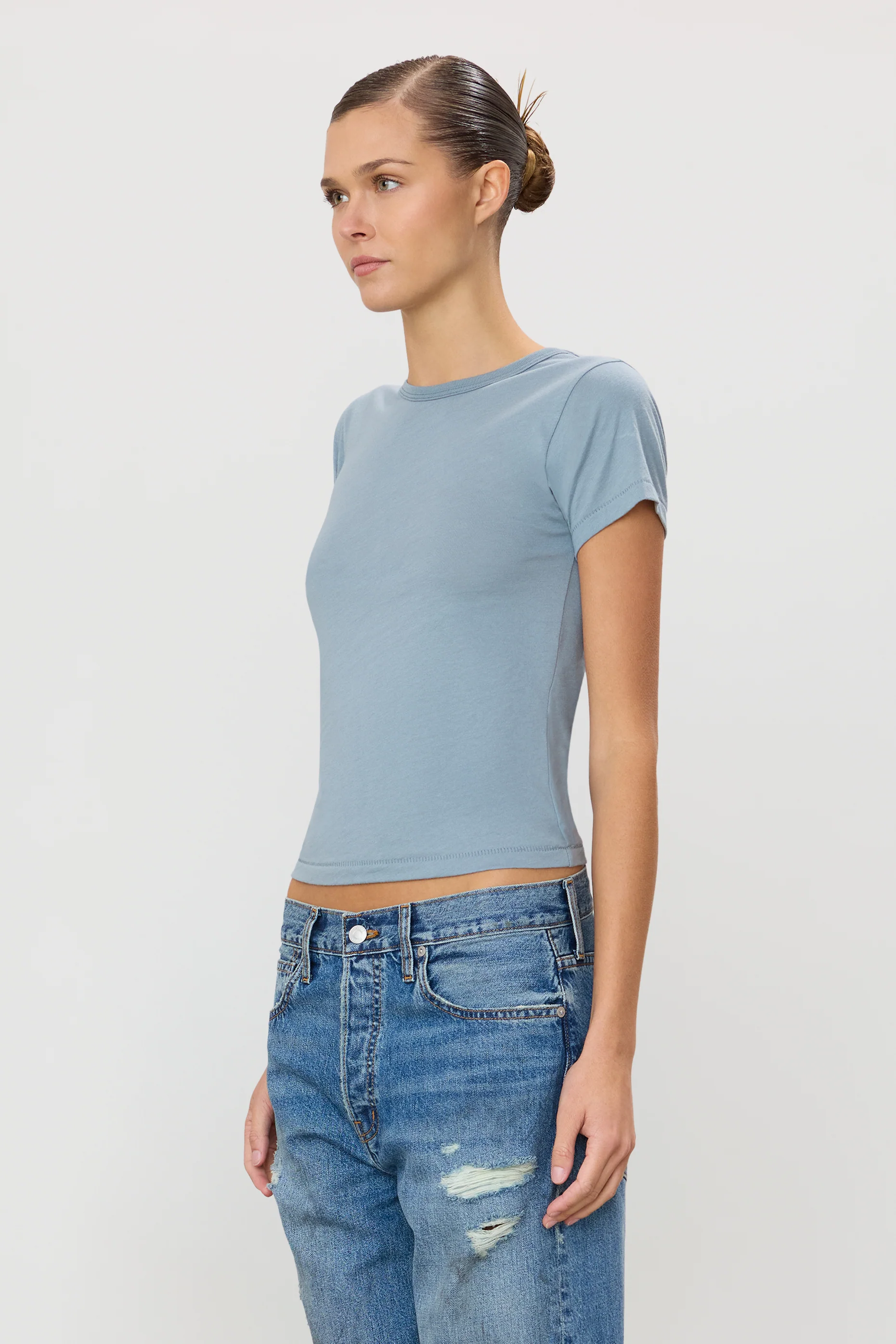 FITTED CREWNECK SHORT SLEEVE T-SHIRT - Image 3