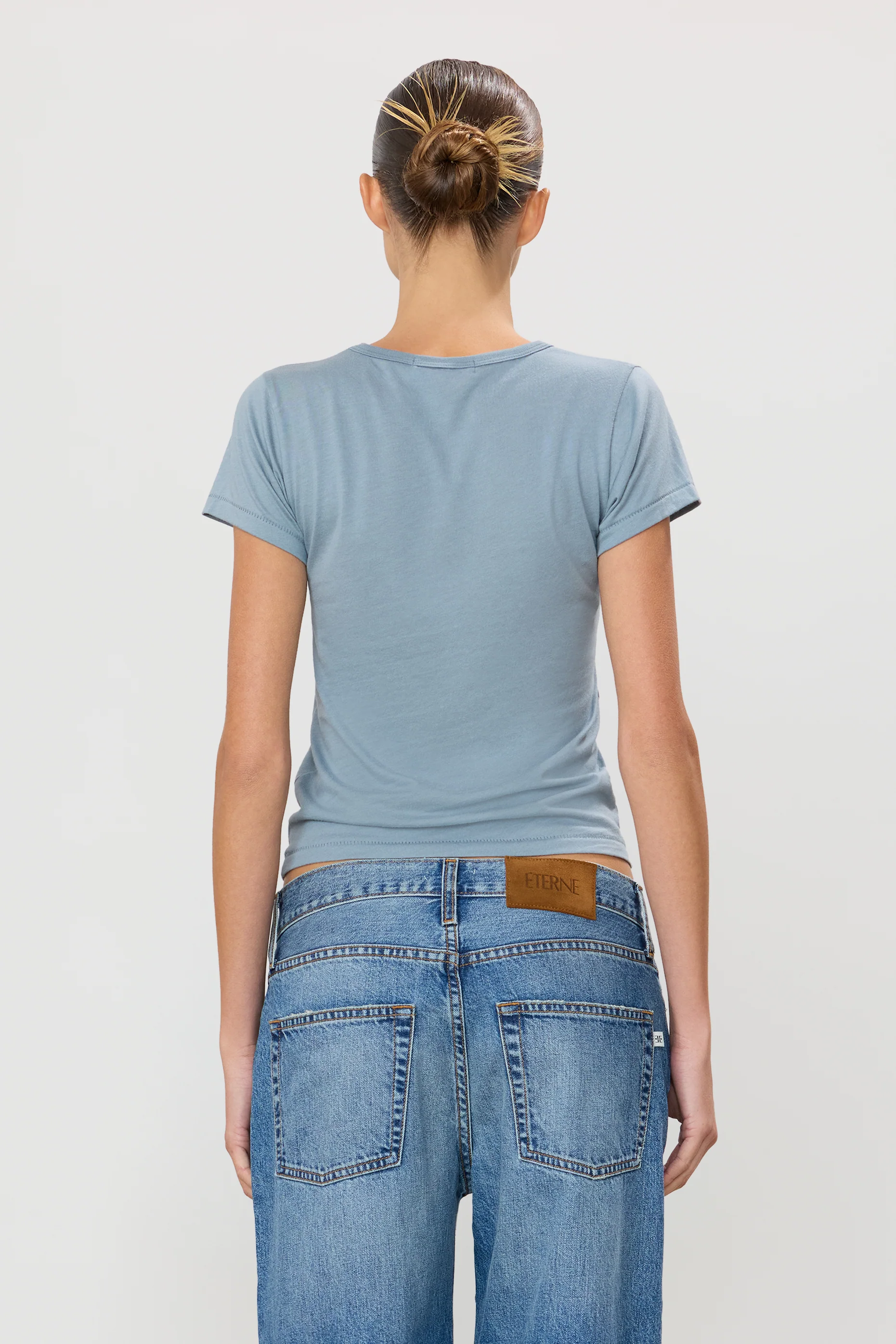 FITTED CREWNECK SHORT SLEEVE T-SHIRT - Image 4