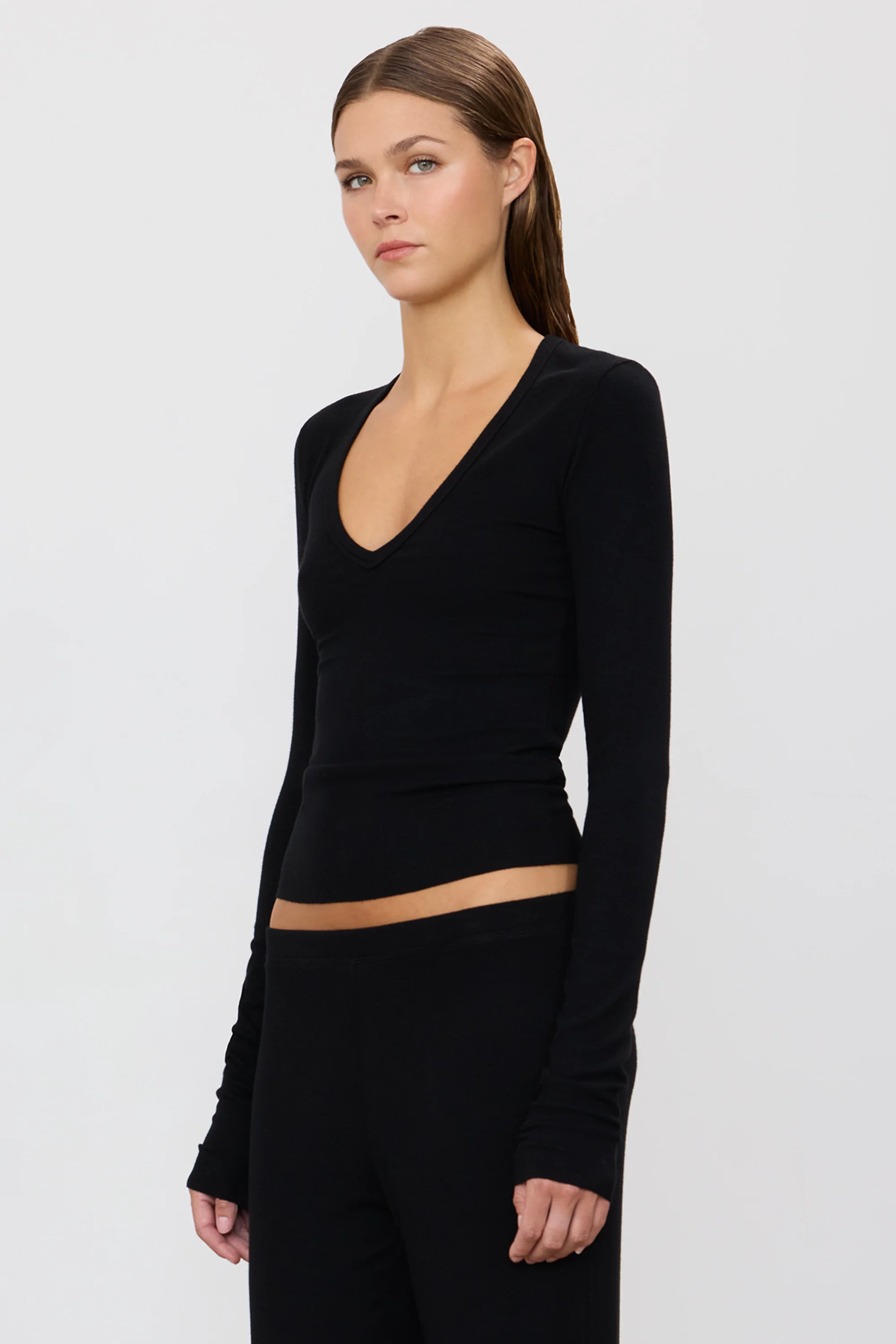 LONG SLEEVE V-NECK TOP - Image 3