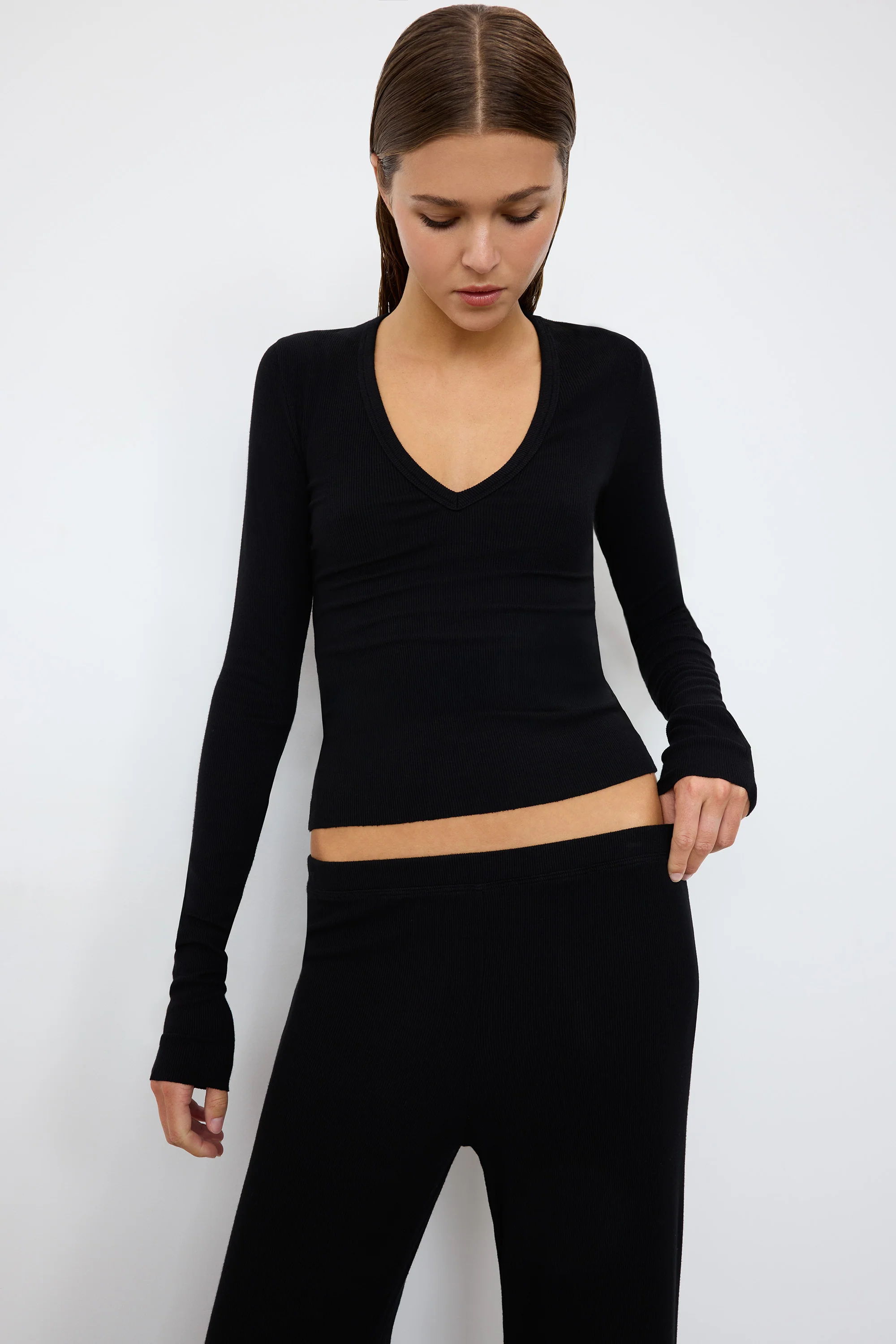 LONG SLEEVE V-NECK TOP - Image 6