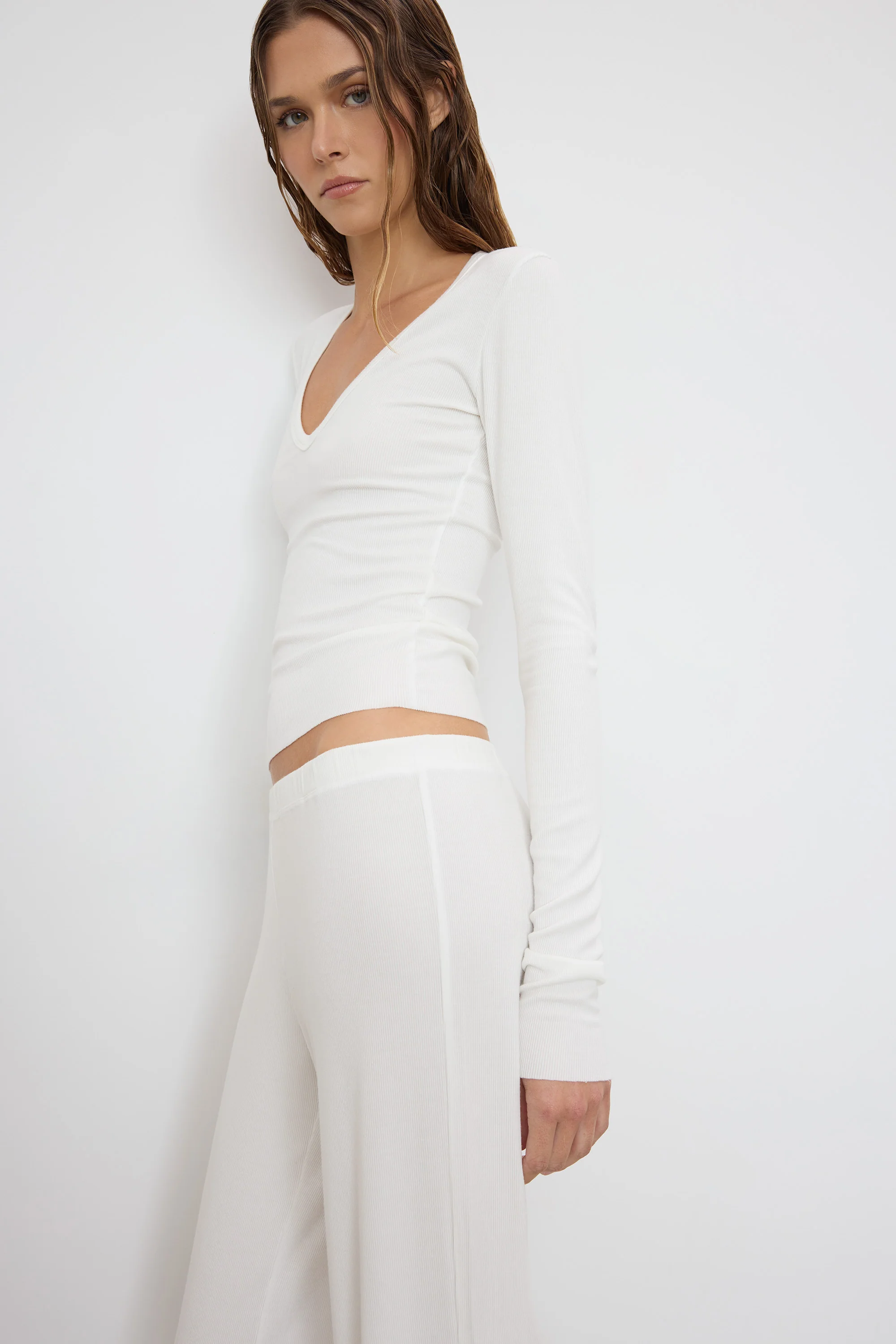 LONG SLEEVE V-NECK TOP - Image 6