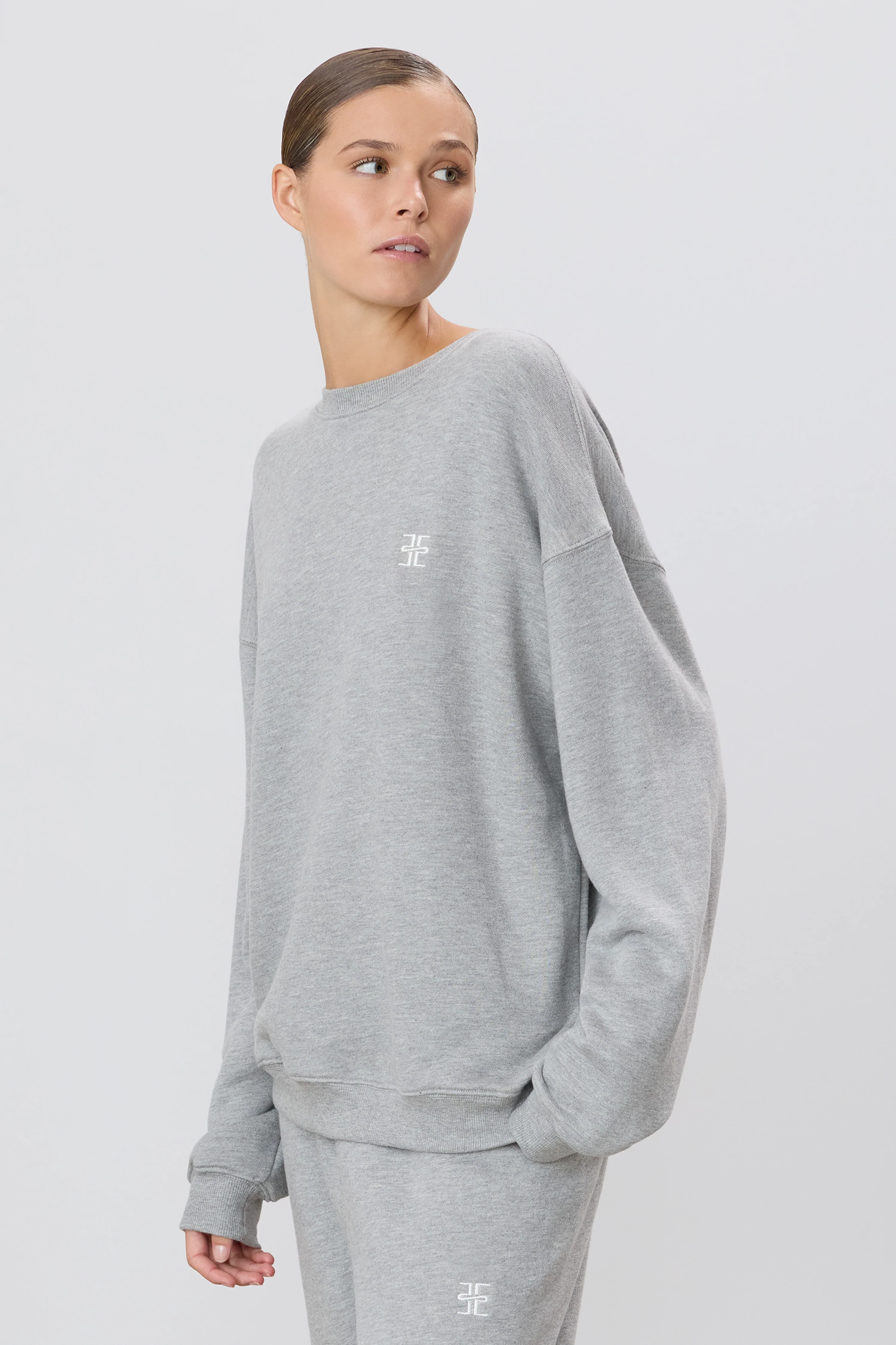 OVERSIZED CREWNECK SWEATSHIRT - Image 3