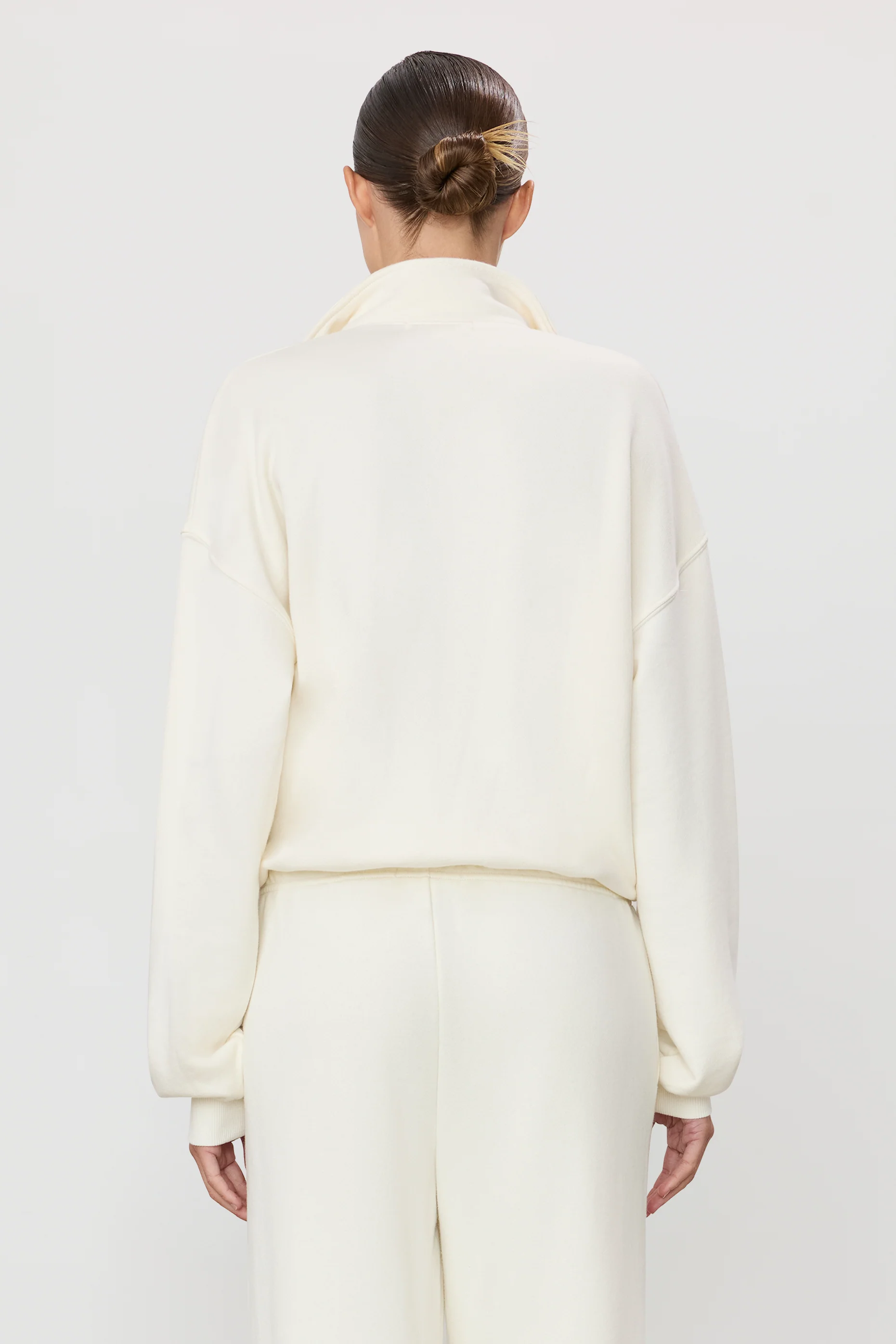 OVERSIZED HALF-ZIP SWEATSHIRT - Image 4